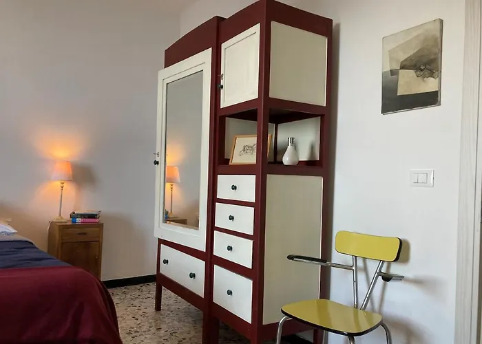 Vento Largo, Casa Marina ונטימיגליה